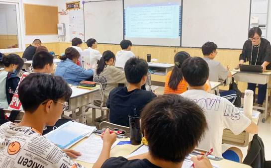 学大教育高考复读班